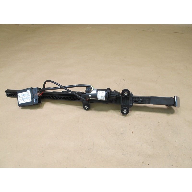 08-13 BMW E92 M3 Coupe Left Seat Belt Handover w Control Module OEM