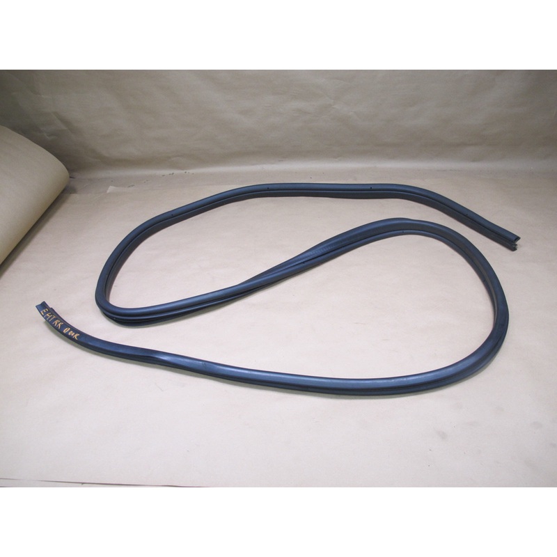 2003-2009 Hummer H2 Rear Right Passenger Side Door Weatherstrip Rubber Seal