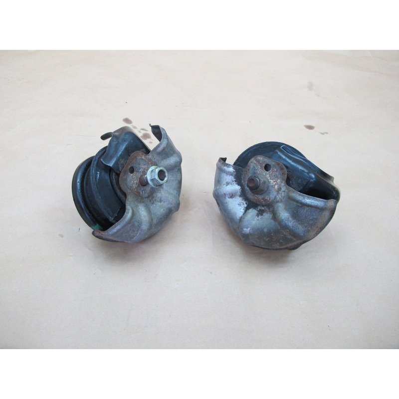 90-92 Lexus UCF10 LS400 Set of 2 Right & Left Engine Motor Mount OEM