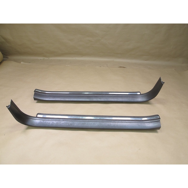 90-94 Lexus UCF10 LS400 Set of 2 Front Door Scuff Sill Plate Trim Panel OEM