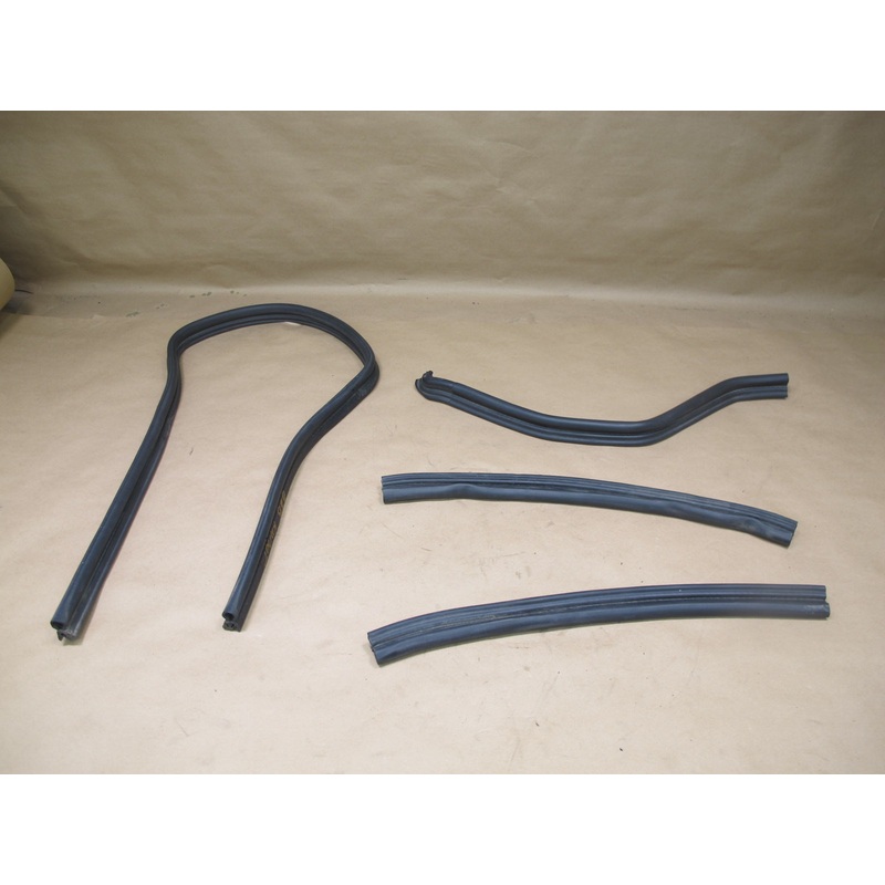 96-02 BMW E36/7 Z3 Hood Bonnet Weatherstrip Rubber Seal Set OEM