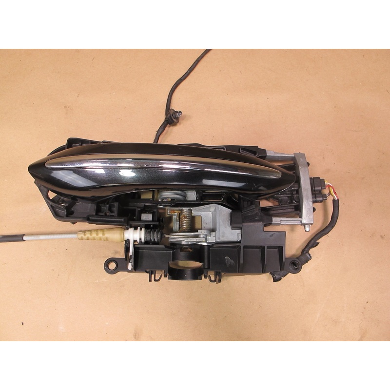 12-18 BMW F12 F13 6-SERIES Front Right Side Exterior Door Handle Carrier OEM