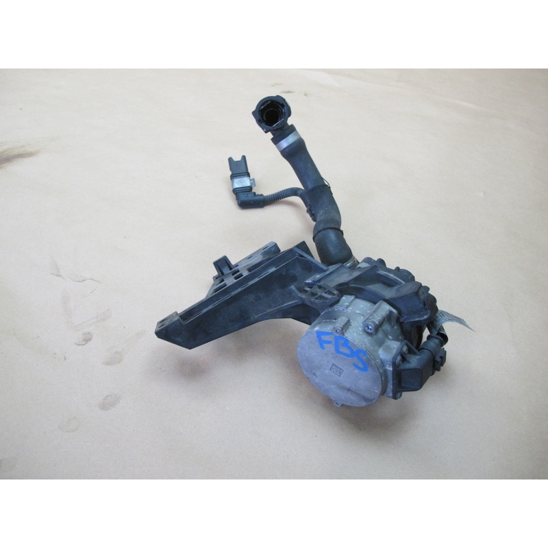 12-18 BMW F12 F13 N63 Engine Auxiliary Water Coolant Pump W/ Hose OEM