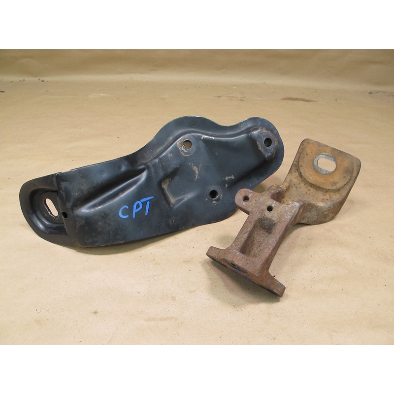80-82 Porsche 924 2.0L VC Set of 2 Engine Motor Mount Bracket Support OEM