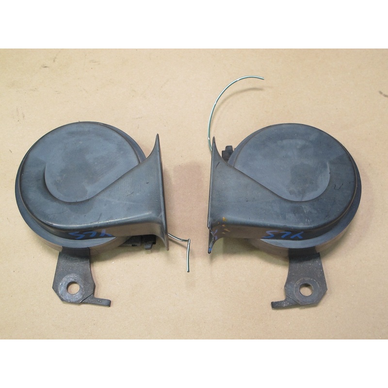 90-94 Lexus UCF10 LS400 Set of 2 High & Low Tone Note Pitch Horn Signal OEM