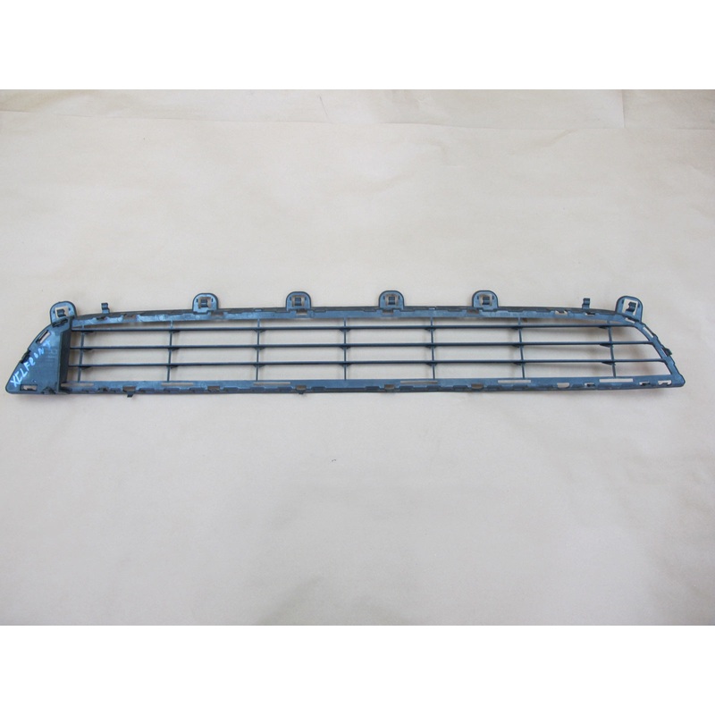 14-18 BMW F15 X5 Front Bumper Lower Center Grille Trim OEM