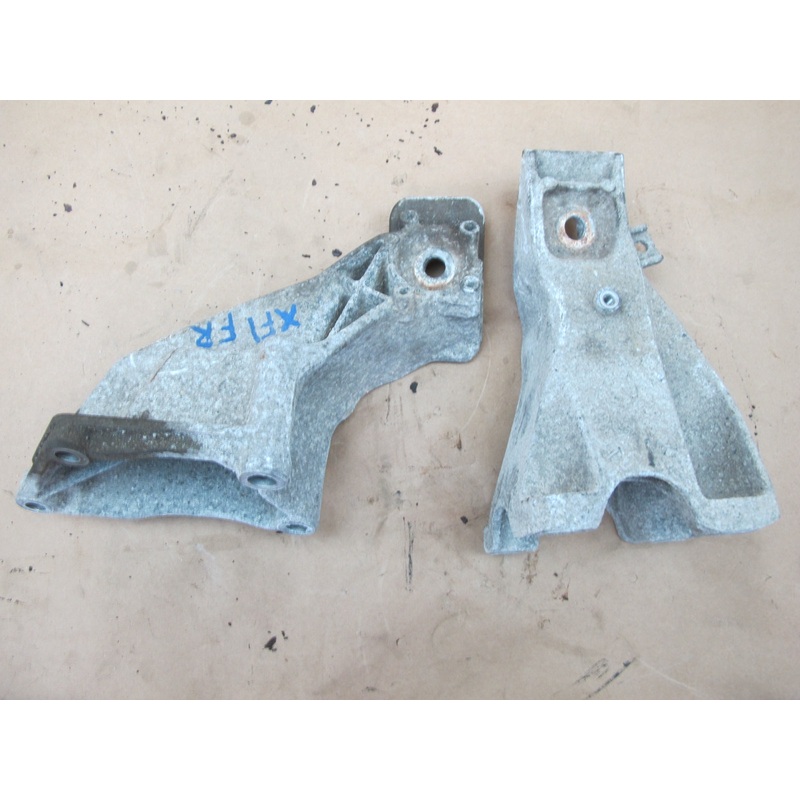 17-18 BMW F15 F16 F85 F86 X5 X6 Set of 2 Left & Right Engine Mount Support OEM
