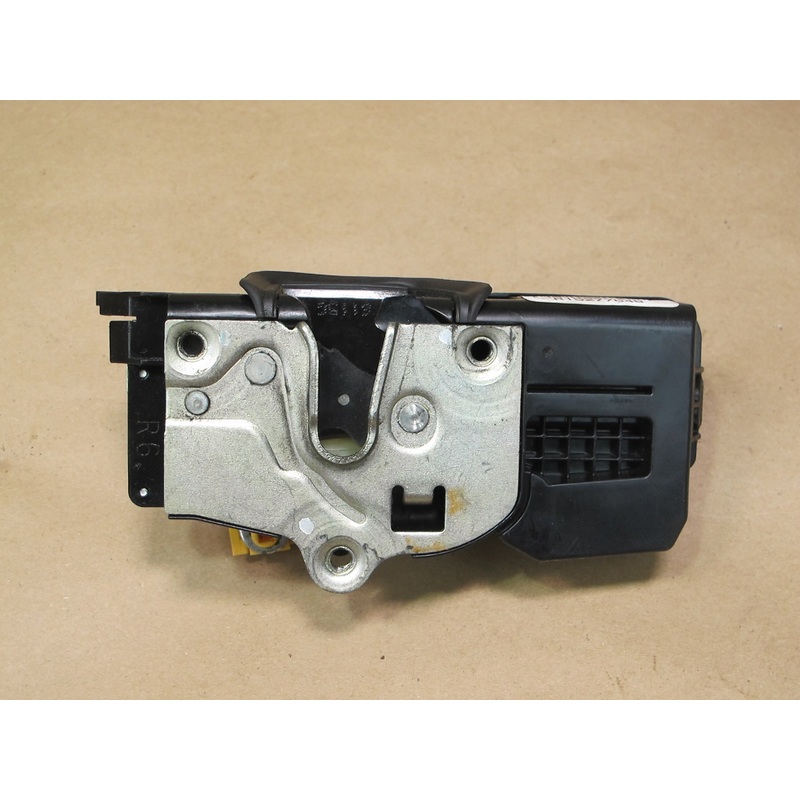 2003-2007 Hummer H2 Front Right Door Lock Latch Actuator 15277648