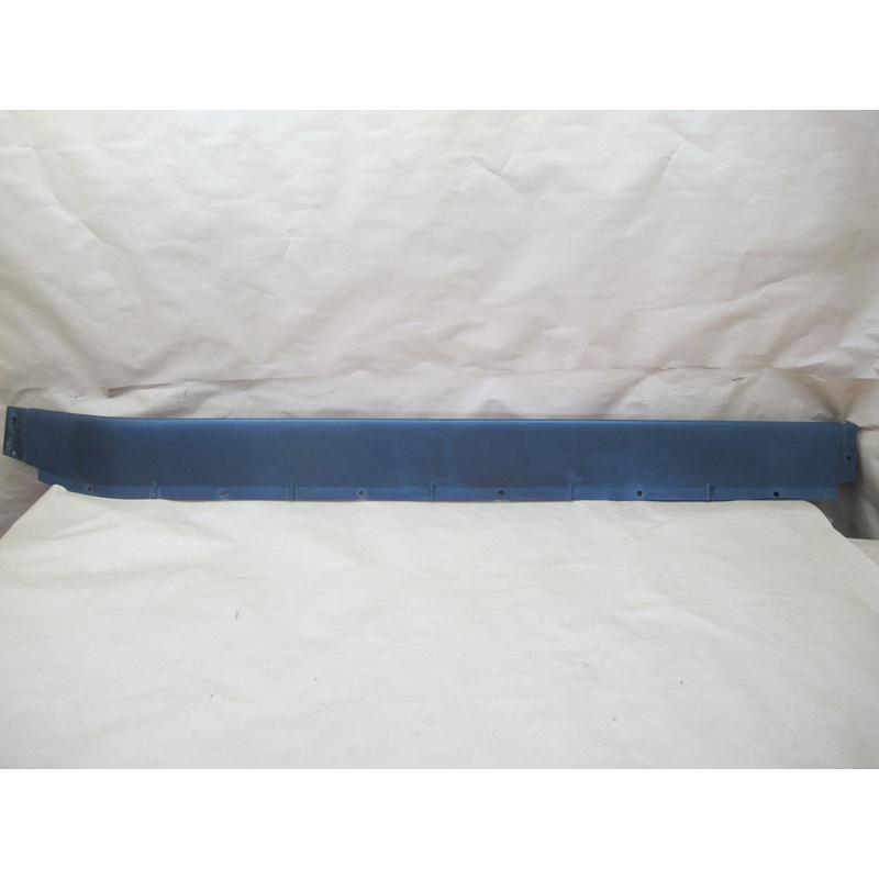 2003-2009 Hummer H2 Right Side Rocker Panel Trim Cover Molding
