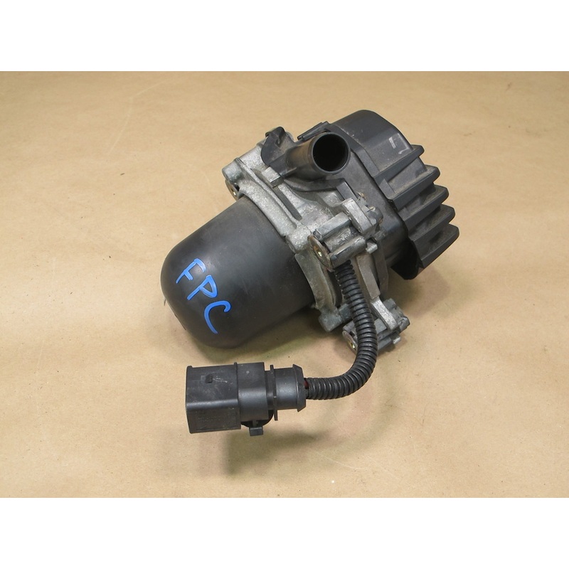 2003-2006 Porsche Cayenne 955 Right Secondary Smog Emission Air Pump 7L5959253D