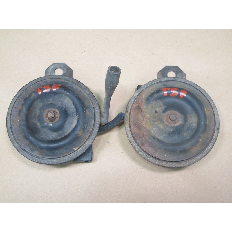86-92 Toyota Supra MK3 Set of 2 High & Low Tone Note Pitch Horn Signal OEM