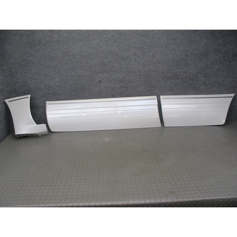 03-07 Lexus LX470 Left Front & Rear Door Fender Lower Trim Molding Set of 3