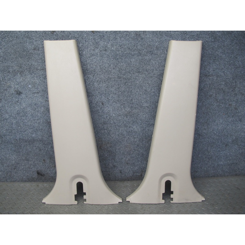 2003-2007 Lexus UZJ100L LX470 Center Lower B Pillar Trim Cover Panel Set