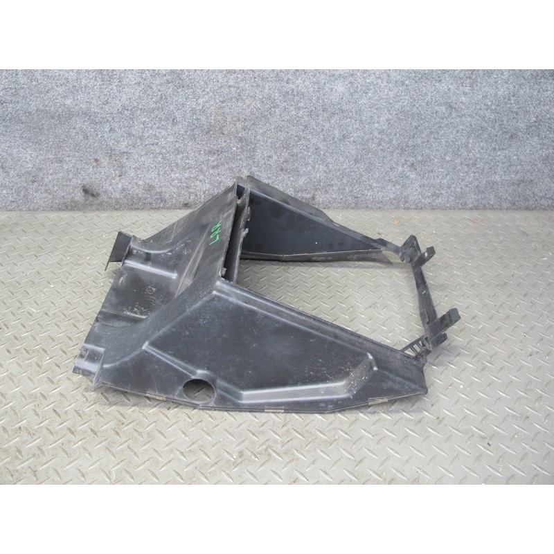 2013-2017 Range Rover L405 5.0 Right Auxiliary AUX Radiator Oil Cooler Bracket