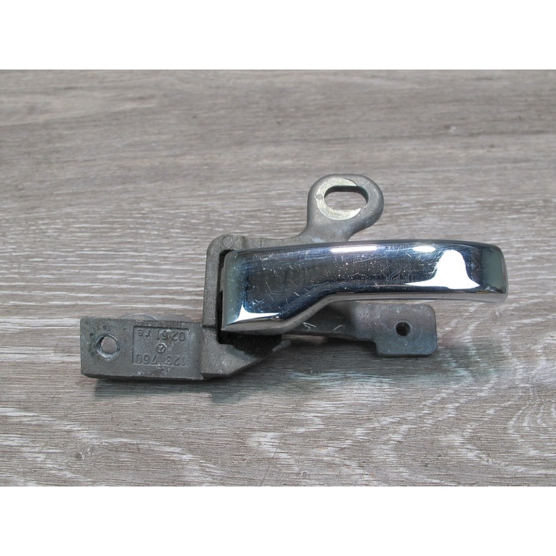 75-85 Mercedes W123 Rear Right Door Interior Handle 1237600261 OEM