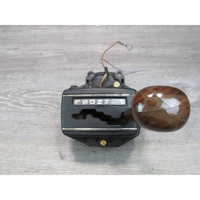 82-85 Mercedes W123 A/T Automatic Transmission Shifter w Wood Knob OEM