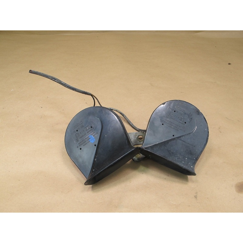 84-91 Porsche 944 Set of 2 High & Low Tone Note Pitch Horn Signal OEM
