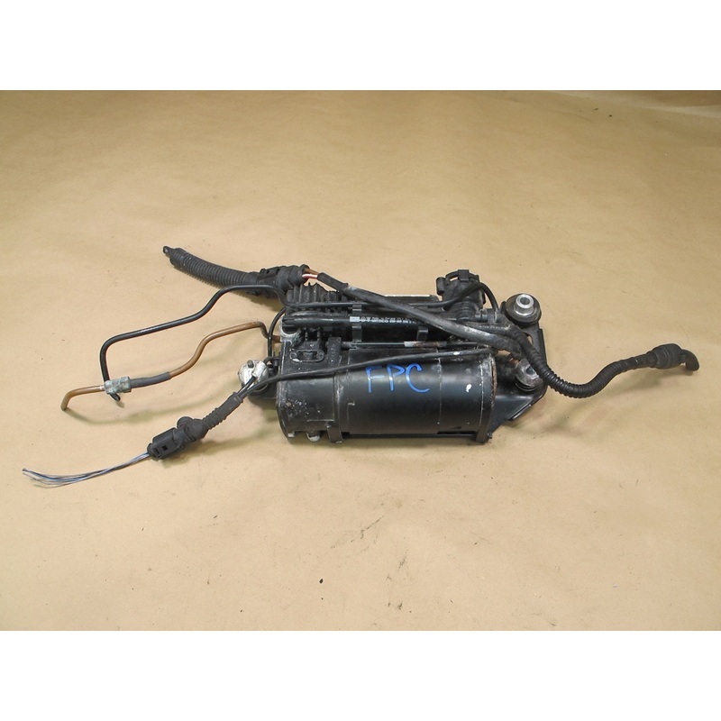 2003-2006 Porsche Cayenne 955 Air Suspension Compressor Pump 7L0616007