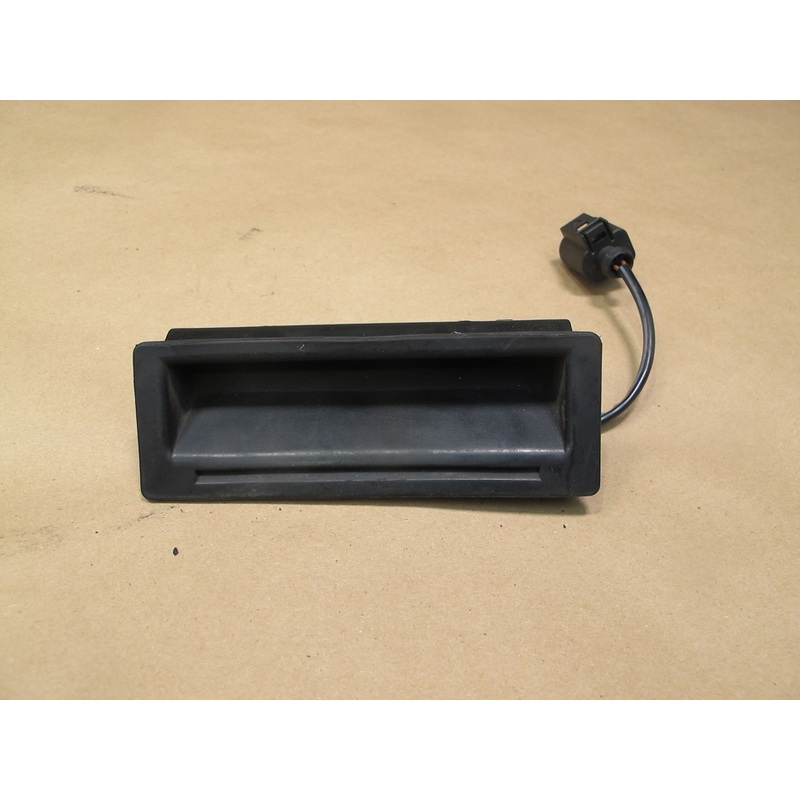 2003-2010 Porsche Cayenne 955 Rear Trunk Tailgate Handle Switch 1J0827566F