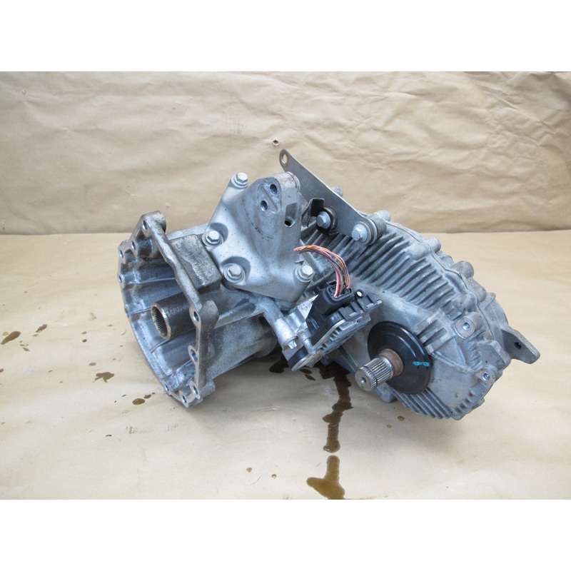 2013-2014 Porsche Cayenne GTS 958 Transmission Transfer Case Box w Motor