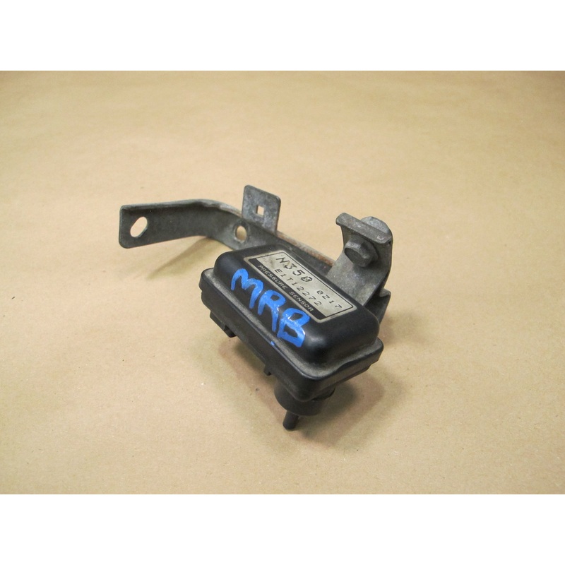 89-91 Mazda RX7 NA Intake Manifold Air Pressure Sensor w Bracket E1T12272 OEM
