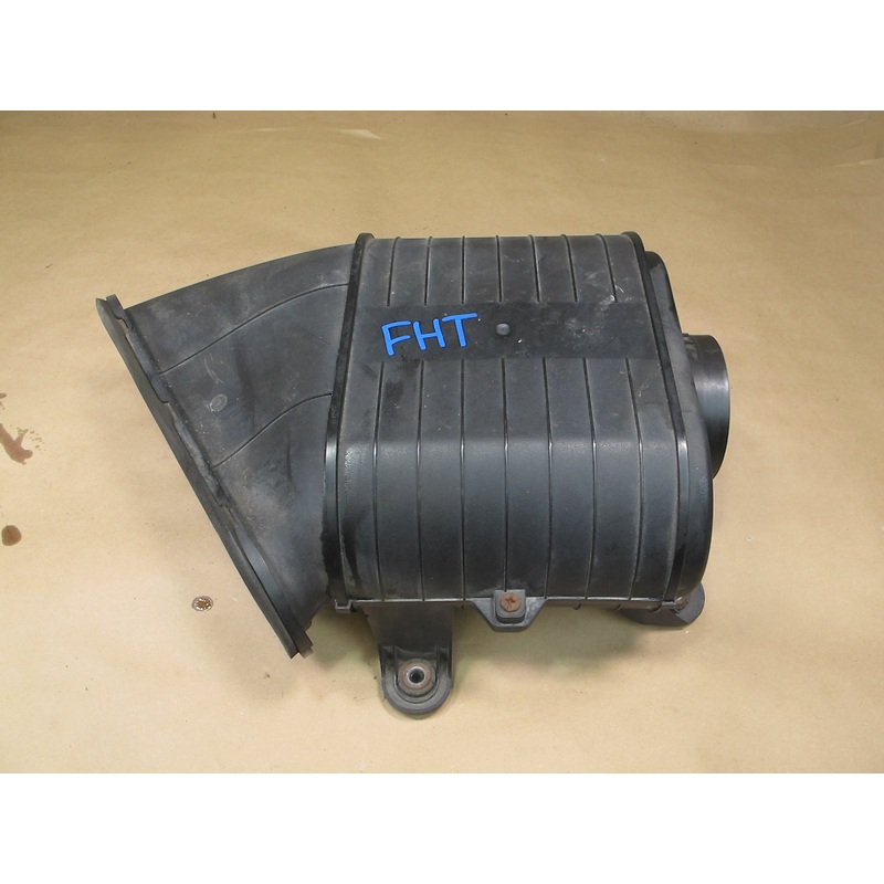 2003-2007 Hummer H2 6.0L Air Intake Cleaner Filter Box Housing