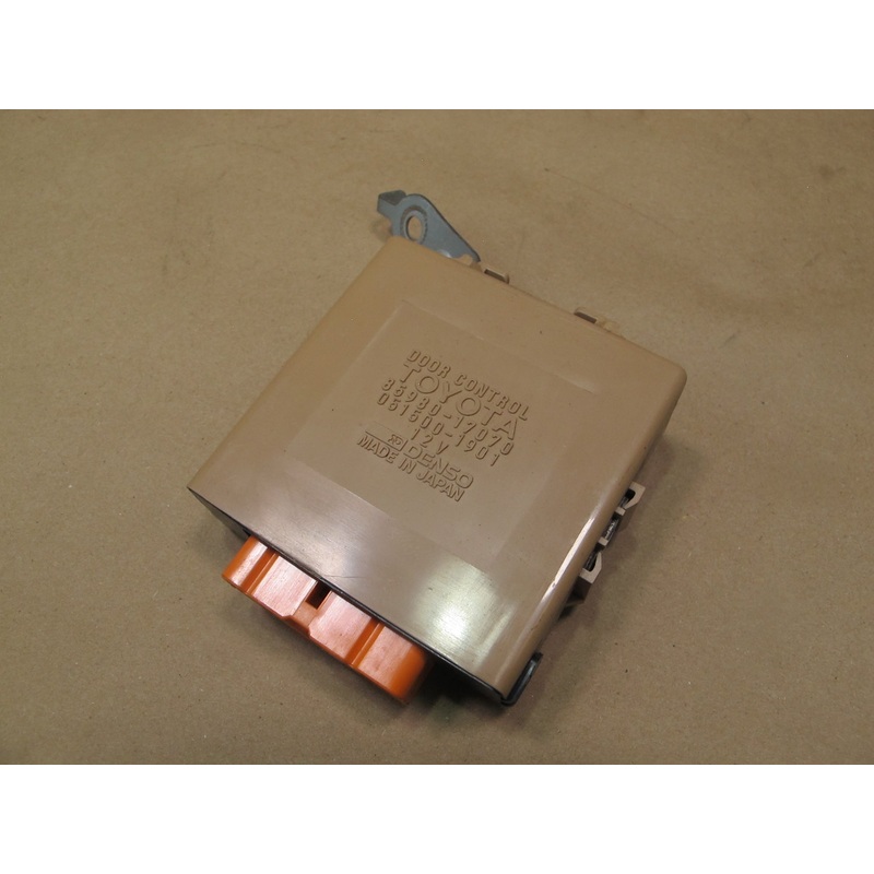 91-95 Toyota SW21L MR2 Door Control Module 85980-17070 OEM