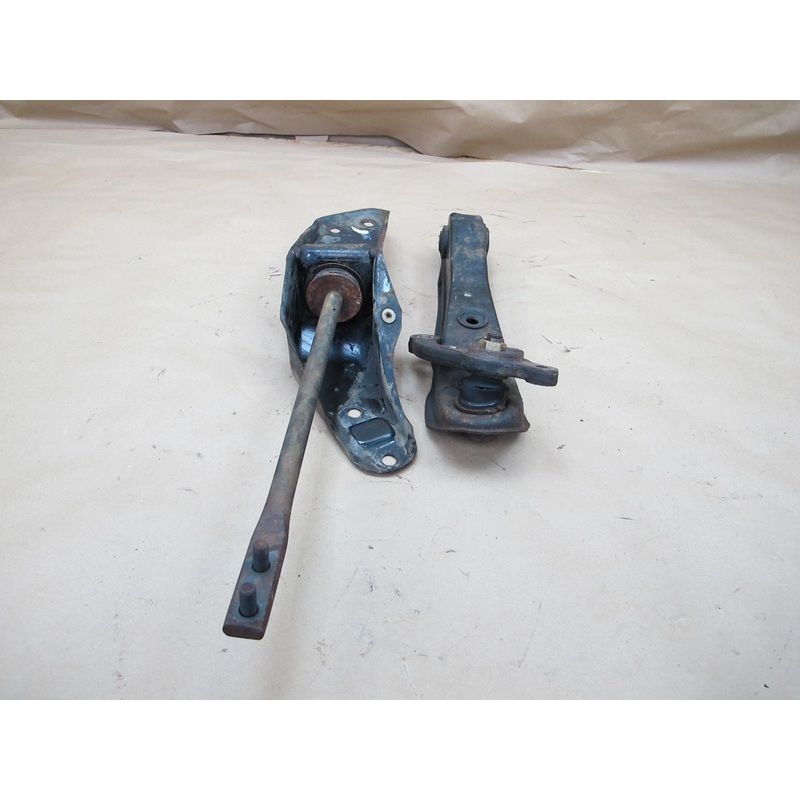 84-86 Nissan Z31 300ZX 2+0 Front Right Lower Control Arm & Torsion Bar Set OEM