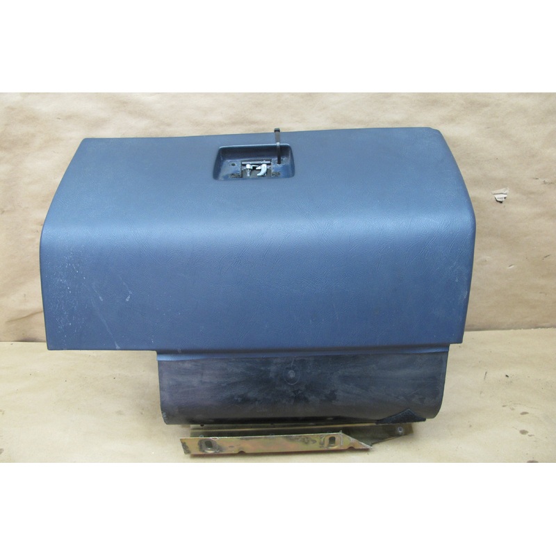 77-89 BMW E24 6-SERIES Dash Glove Box Compartment Storage Goor Lid OEM