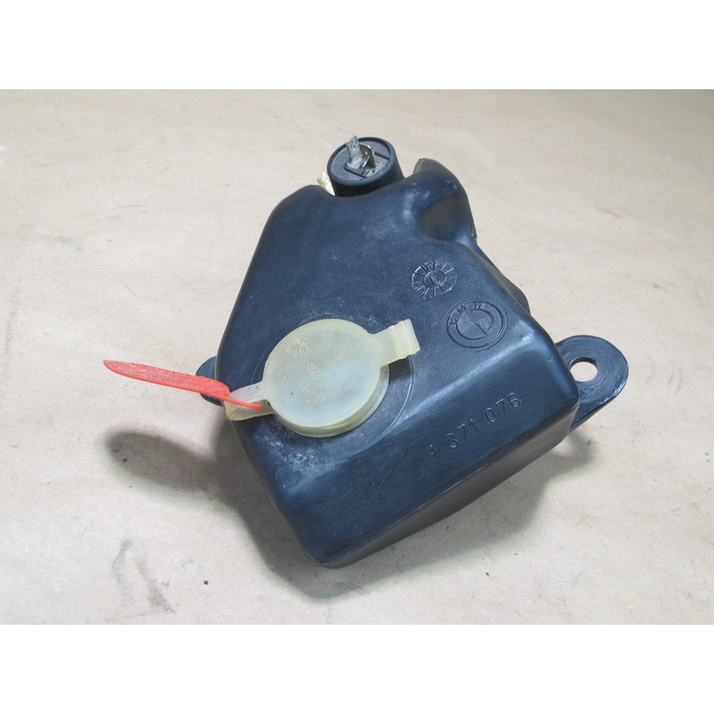 83-89 BMW E24 6-SERIES Windshield Washer Fluid Reservoir Tank w Pump OEM