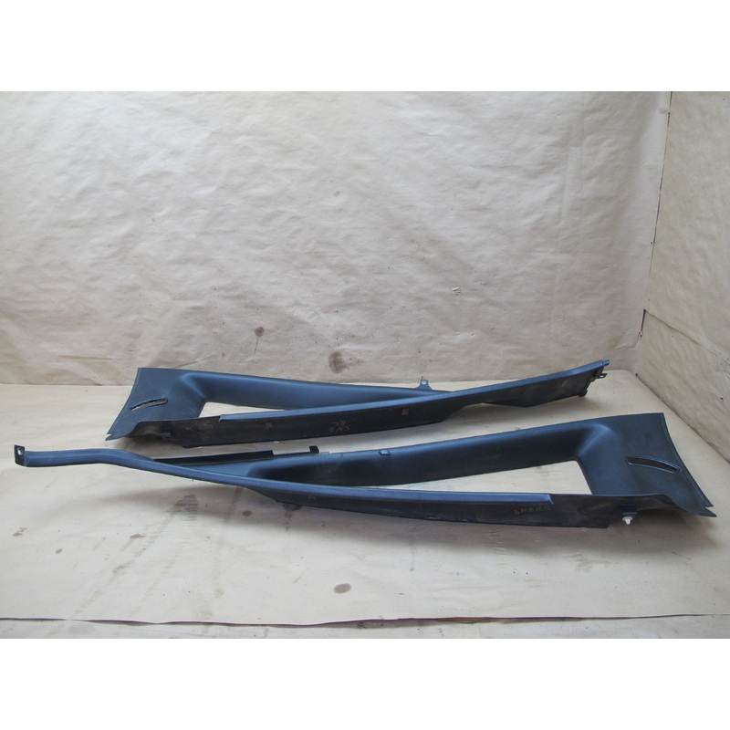 85-89 Nissan Z31 300ZX 2+0 NA Set of 2 Rear Left Right Quarter Window Trim OEM