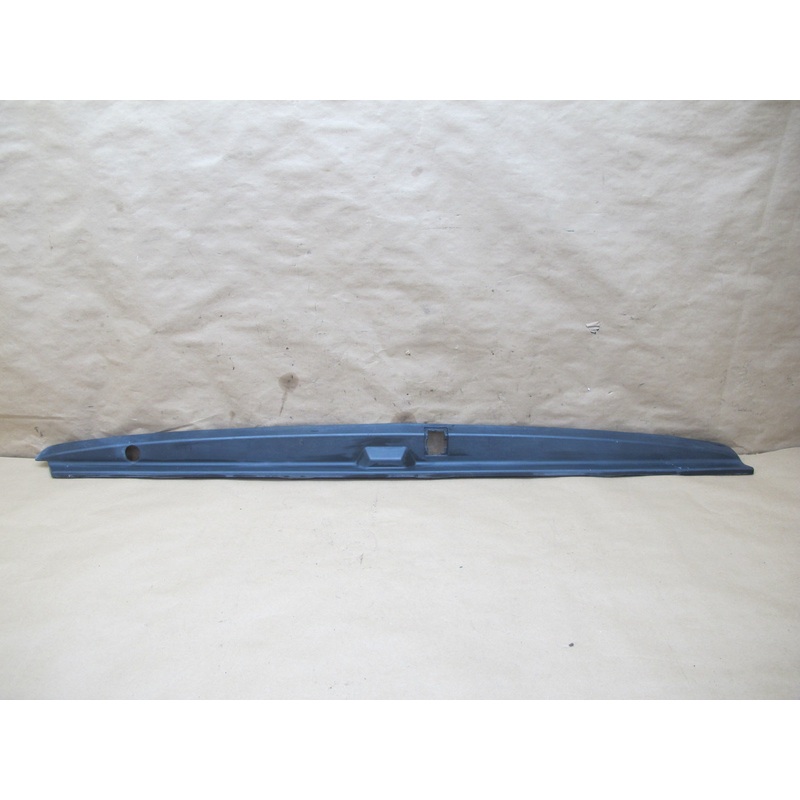 2003-2009 Lexus UZJ120L GX470 Rear Bumper Filler Trim Panel Retainer