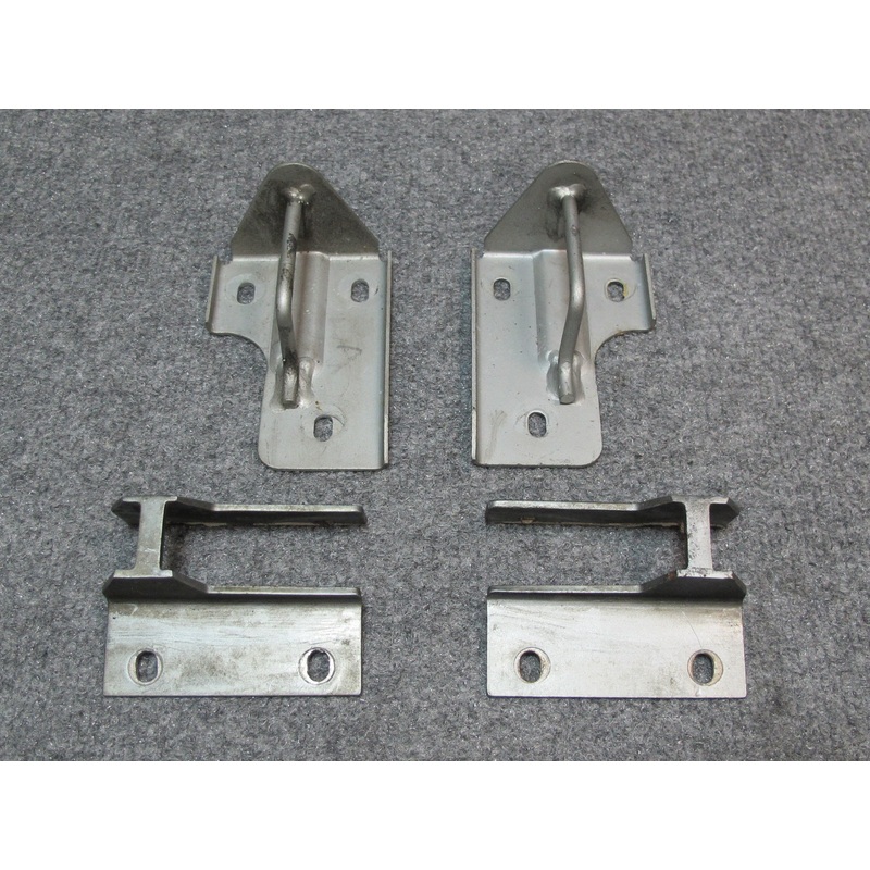 77-89 BMW E24 6-SERIES Front Left & Right Hood Bonnet Catch Bracket Set OEM