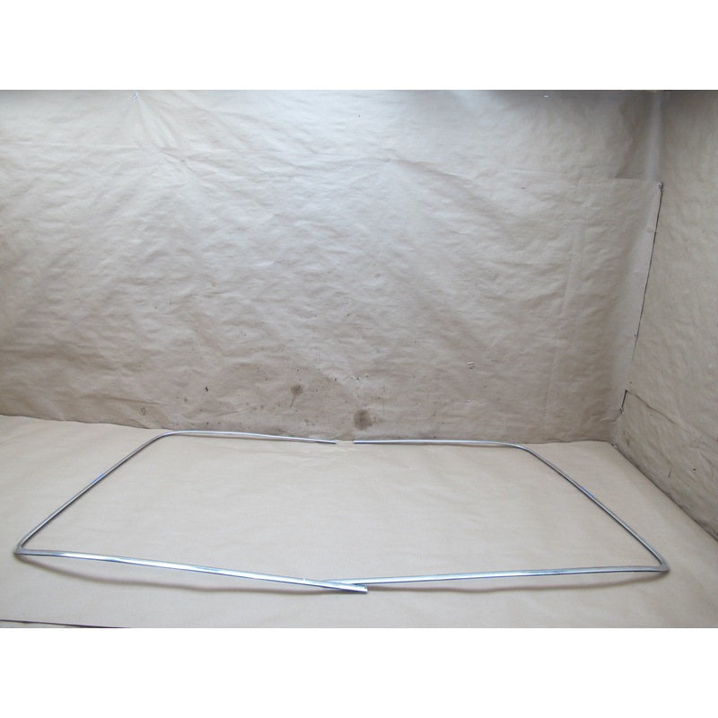 77-89 BMW E24 6-SERIES Set of 2 Windshield Left Right Chrome Molding Frame OEM