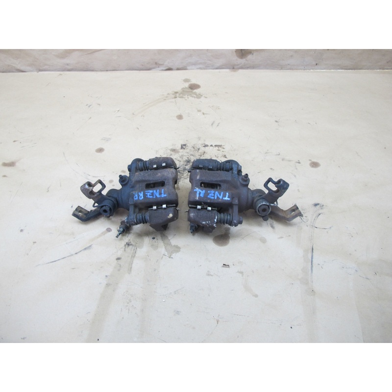 82-83 Datsun Nissan 280ZX S130 Set of 2 Rear Brake Caliper OEM