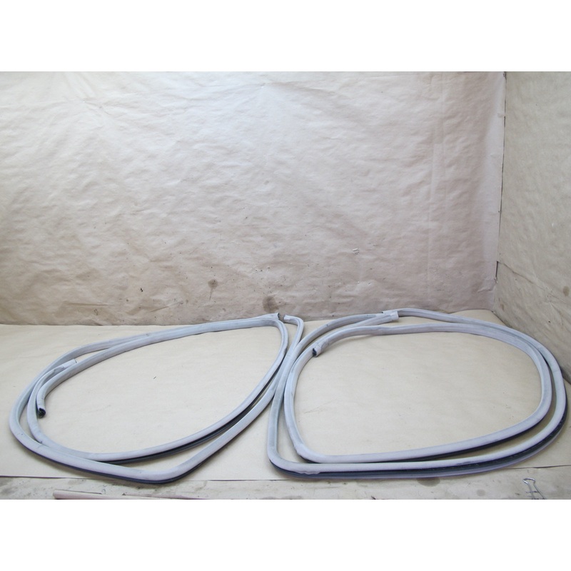 95-00 Lexus UCF20L LS400 Set of 4 Front & Rear Door Weatherstrip Seal OEM