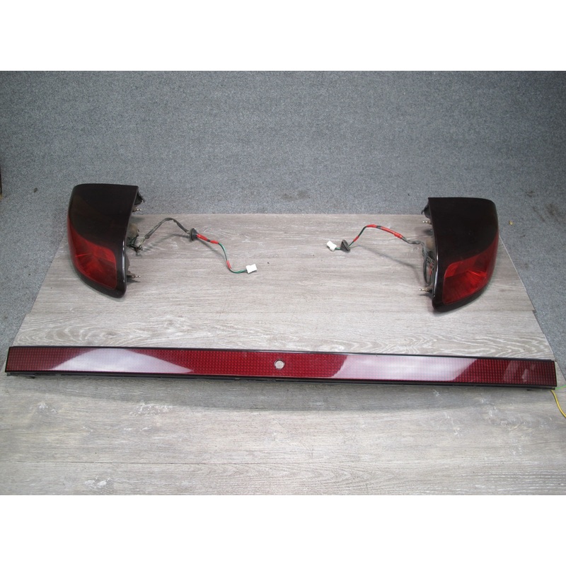 91-96 Dodge Stealth R/T Rear Left Right Tail Light Lamp w Center Reflector OEM