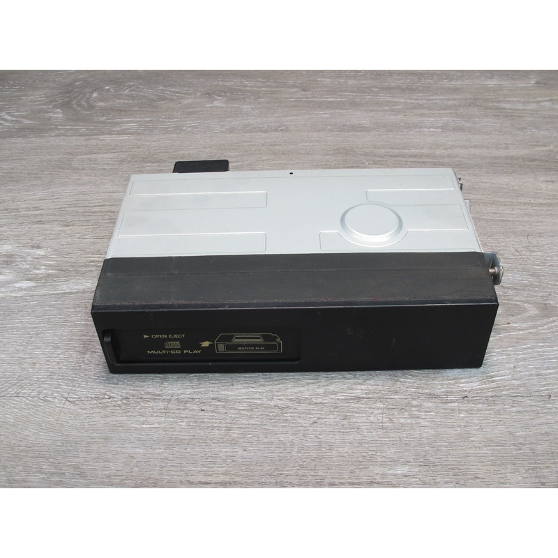 92-97 Lexus JZZ31L SC300 SC400 CD Changer w Magazine 86270-24080 OEM