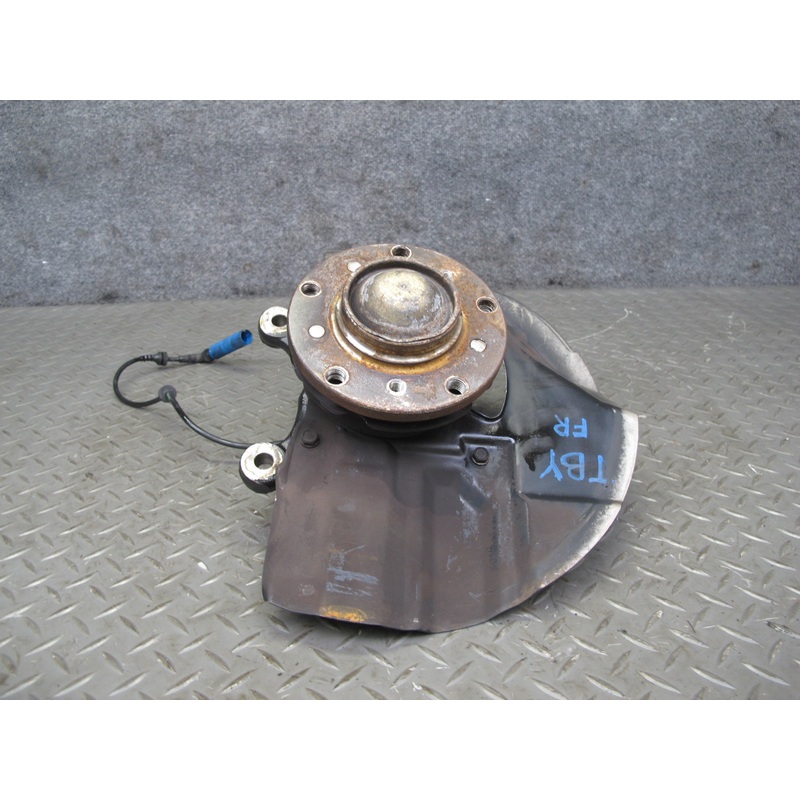 2001-2006 BMW E46 M3 Front Right Spindle Knuckle Wheel Hub Bearing