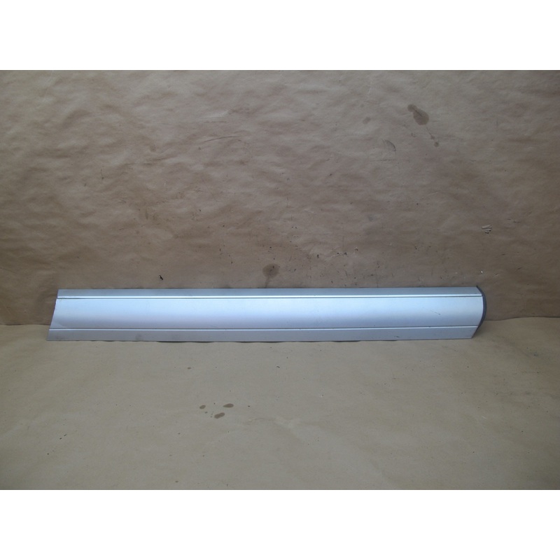 2003-2010 Porsche Cayenne 955 Front Right Door Trim Molding Cover
