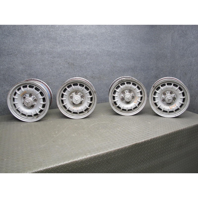 75-85 Mercedes W123 Set of 4 Factory 14" R14 Alloy Wheel Rim 14x6J ET30 OEM