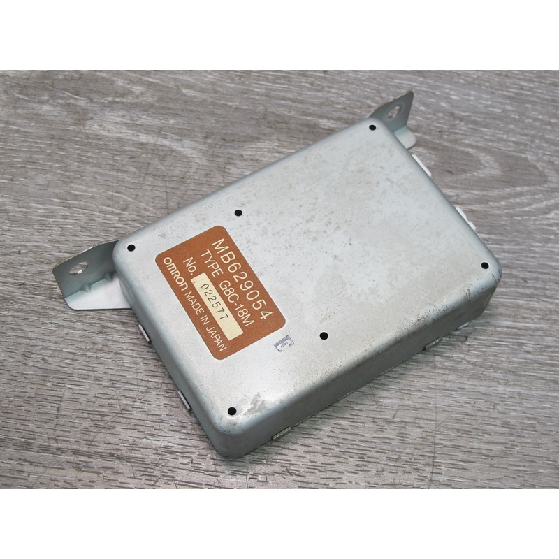 91-93 Dodge Stealth 3000GT Anti Theft Locking Control Module Unit MB629054 OEM
