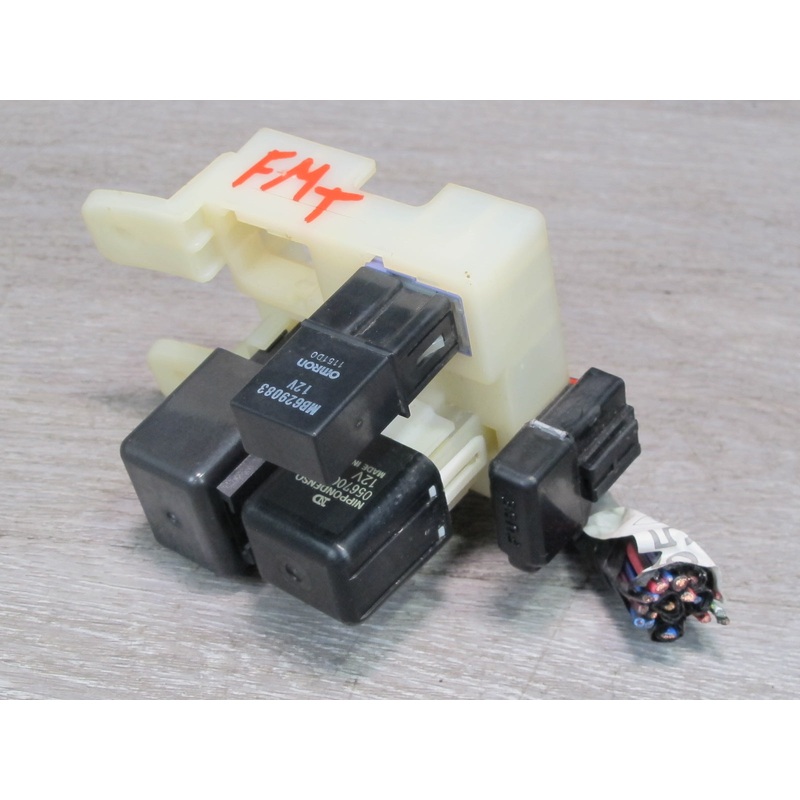 91-93 Dodge Stealth 3000GT Left Under Dash Interior Fuse Relay Box Module OEM