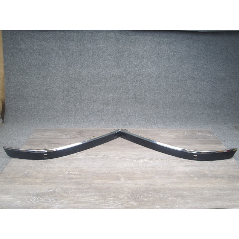 06-08 BMW E65 E66 7-SERIES Set of 2 Front Bumper Guard Trim Molding OEM