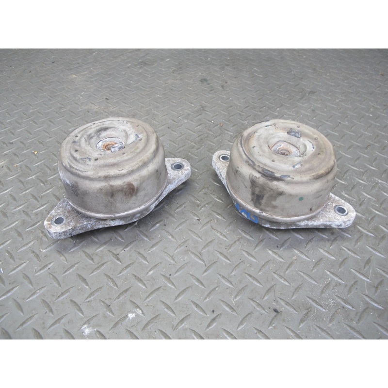 07-11 Mercedes W221 S550 5.5L M273 Set of 2 Engine Motor Mount Support OEM