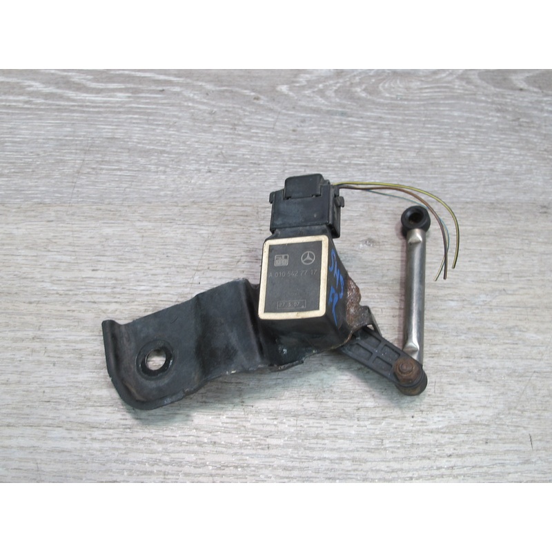 07-13 Mercedes W221 S-class Front Right Suspension Level Height Sensor OEM