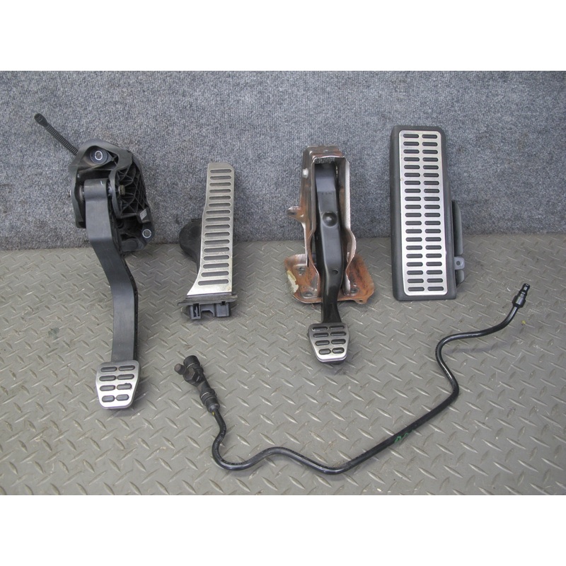 12-13 VW Golf R MK6 M/T Gas Accelerator Brake Clutch Pedal Foot Rest Set OEM