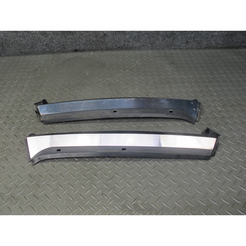 2003-2009 Hummer H2 Front Left Right Windshield A Pillar Trim Molding Panel Set