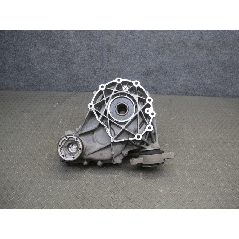 2017-2020 Maserati Levante M161 3.0L AWD Transfer Case Box w Motor 6700380720
