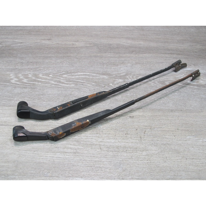 91-92 Toyota MR2 SW21L Set of 2 Left & Right Front Windshield Wiper Arm OEM